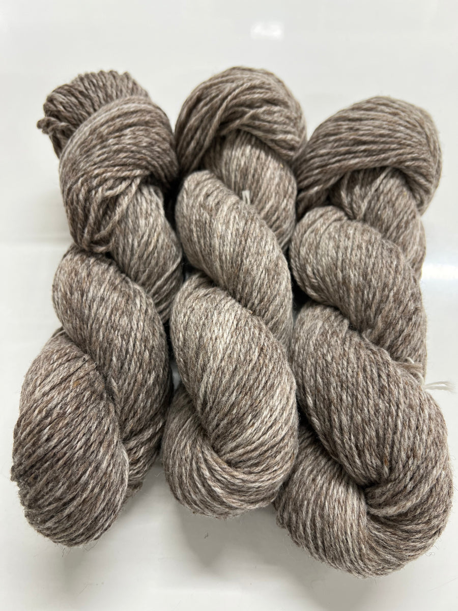 Stone Wool Arapawa Worsted Weight Yarn – Quince & Co.